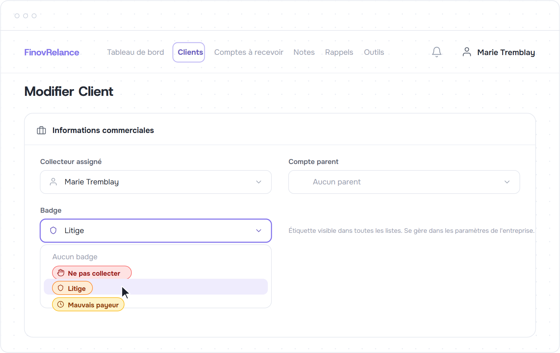 Formulaire de modification d'un client avec le champ Badge déroulé et la liste des badges disponibles